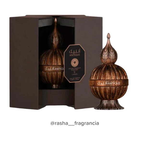 Niche Emarati Antique
